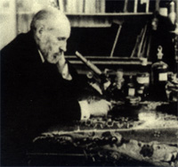Ramón y Cajal en su laboratorio hacia 1903.